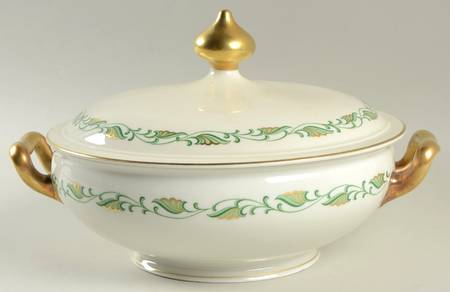 Augusta Round Covered Vegetable