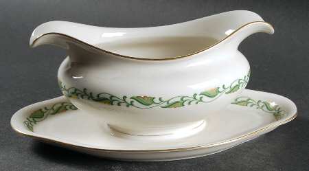 Augusta Gravy Boat with Attached Underplate