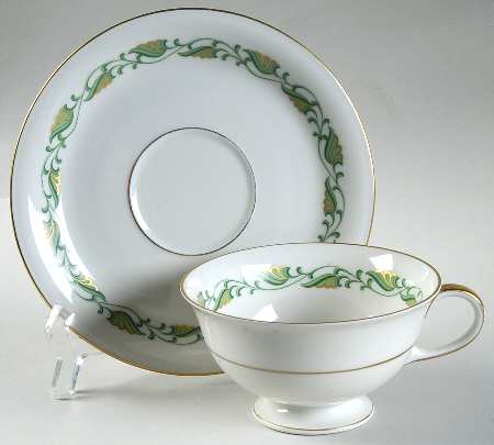 Augusta Footed Cup & Saucer Set