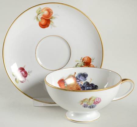 BAR1 Footed Cup & Saucer Set