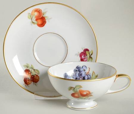 BAR1 Footed Cup & Saucer Set
