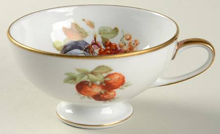 BAR1 Footed Cup