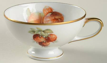 BAR1 Footed Cup
