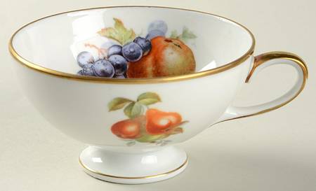 BAR1 Footed Cup