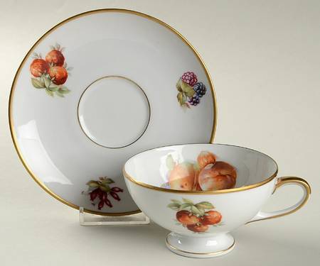 BAR1 Footed Cup & Saucer Set