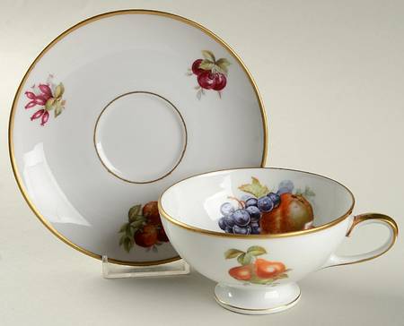 BAR1 Footed Cup & Saucer Set