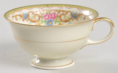 Beverly Footed Cup