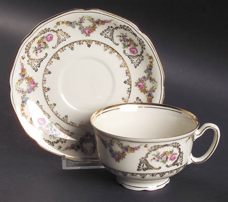 Caprice Footed Cup & Saucer Set