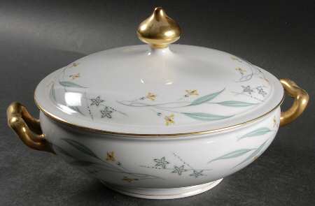 Derwood Round Covered Vegetable