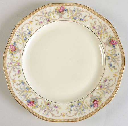 Duchess Luncheon Plate