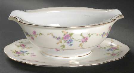 Juliet Gravy Boat with Attached Underplate