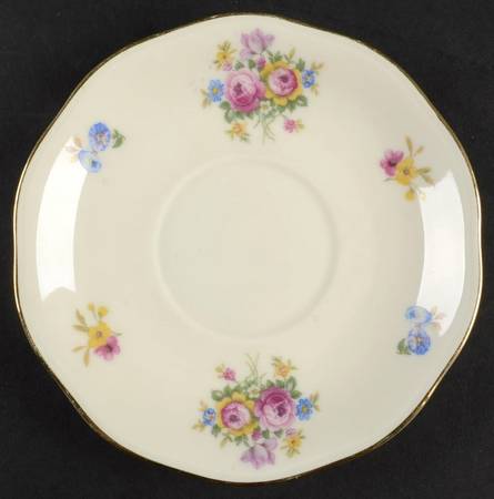 Le Bouquet Saucer