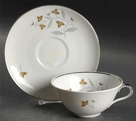Marlene Flat Cup & Saucer Set