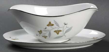 Marlene Gravy Boat with Attached Underplate