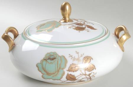 Minerva Round Covered Vegetable