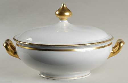 Regina Round Covered Vegetable by Baronet