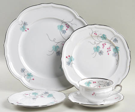 Sandra 5 Piece Place Setting