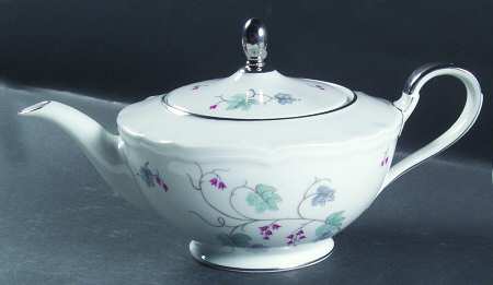 Sandra Teapot & Lid