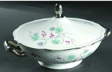 Sandra Round Covered Vegetable