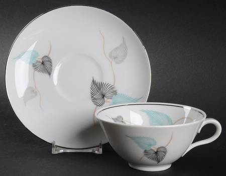 Shirley Flat Cup & Saucer Set