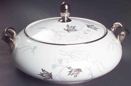 Silver Arbor Round Covered Vegetable