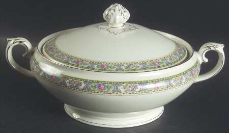 Sonia 9" Oval Vegetable Bowl