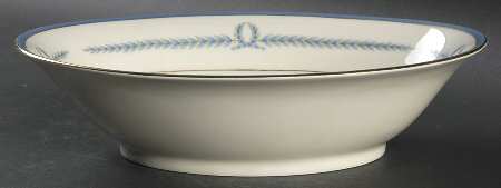 The Trend 9" Oval Vegetable Bowl