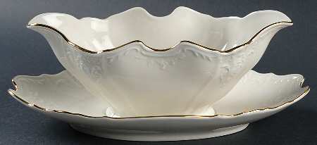 Bernadotte Ivory Gravy Boat with Attached Underplate
