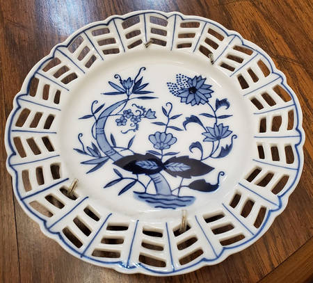 Blue Onion Pierced Edge Salad Plate