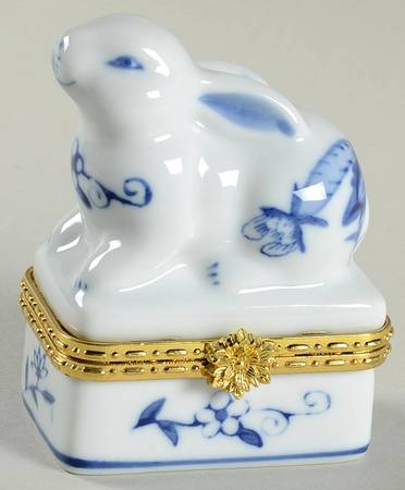 Blue Onion Hinged Keepsake Box