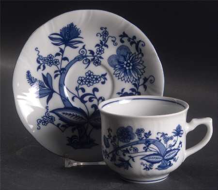 Blue Onion Flat Cup & Saucer Set