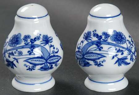 Blue Onion Salt & Pepper Set