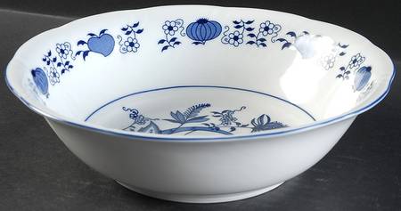Blue Onion 9" Round Vegetable Bowl