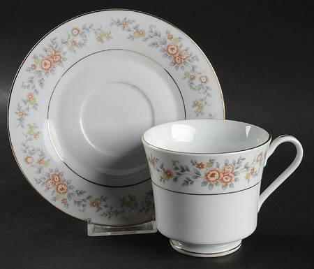 Canterbury Footed Cup & Saucer Set