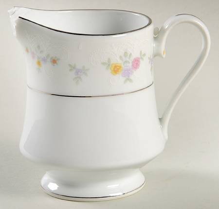 Fairview Creamer