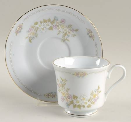 Kimberly Footed Cup & Saucer Set