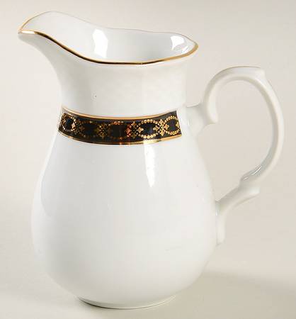 Renaissance Black Creamer