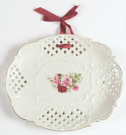 Victorian Rose Pierced Sandwich Tray