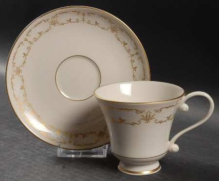 Bridget Footed Cup & Saucer Set