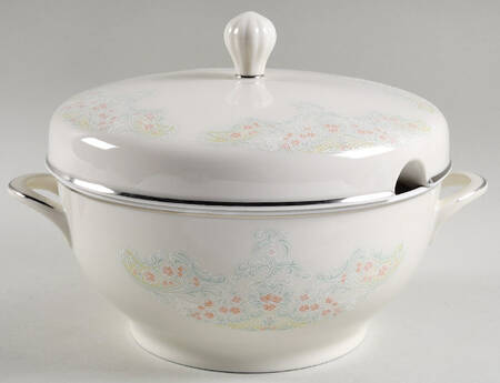 Brocade Round Covered Vegetable