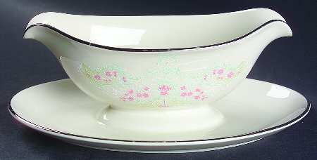 Brocade Gravy Boat with Attached Underplate
