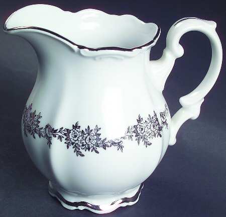 Corsage Creamer