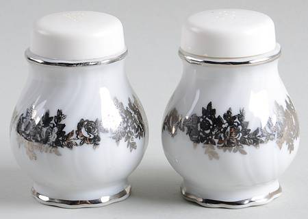 Corsage Salt & Pepper Set