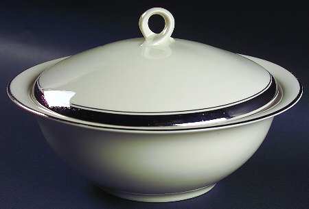 Empress Round Covered Vegetable