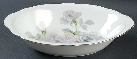 Juliana (Scalloped) 10" Oval Vegetable Bowl