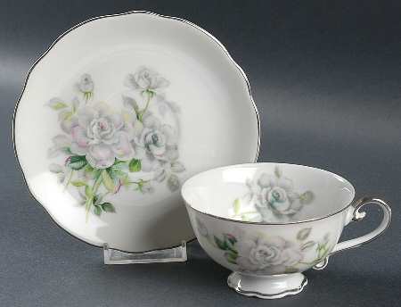 Juliana (Scalloped) Footed Cup & Saucer Set