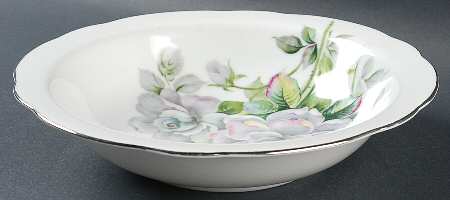 Juliana (Scalloped) 9" Round Vegetable Bowl