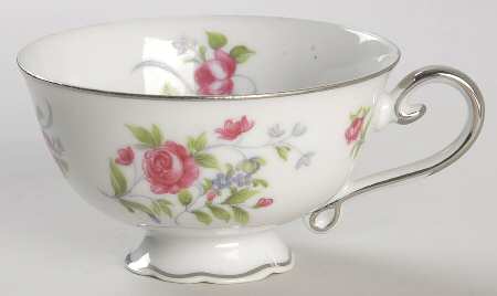 Petite Footed Cup