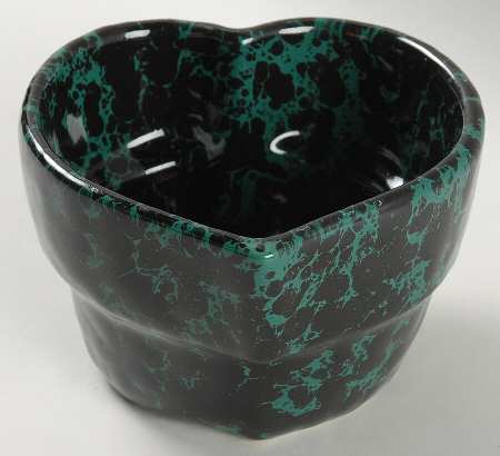 Agate Black and Green Heart Shaped Bowl