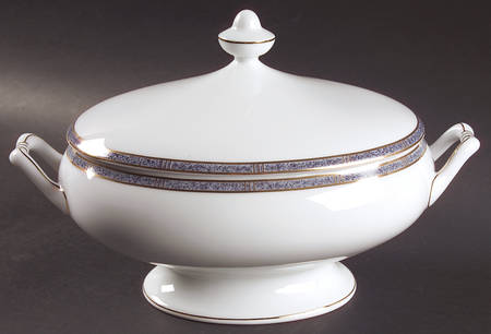 Antinea Bleu Oval Covered Vegetable